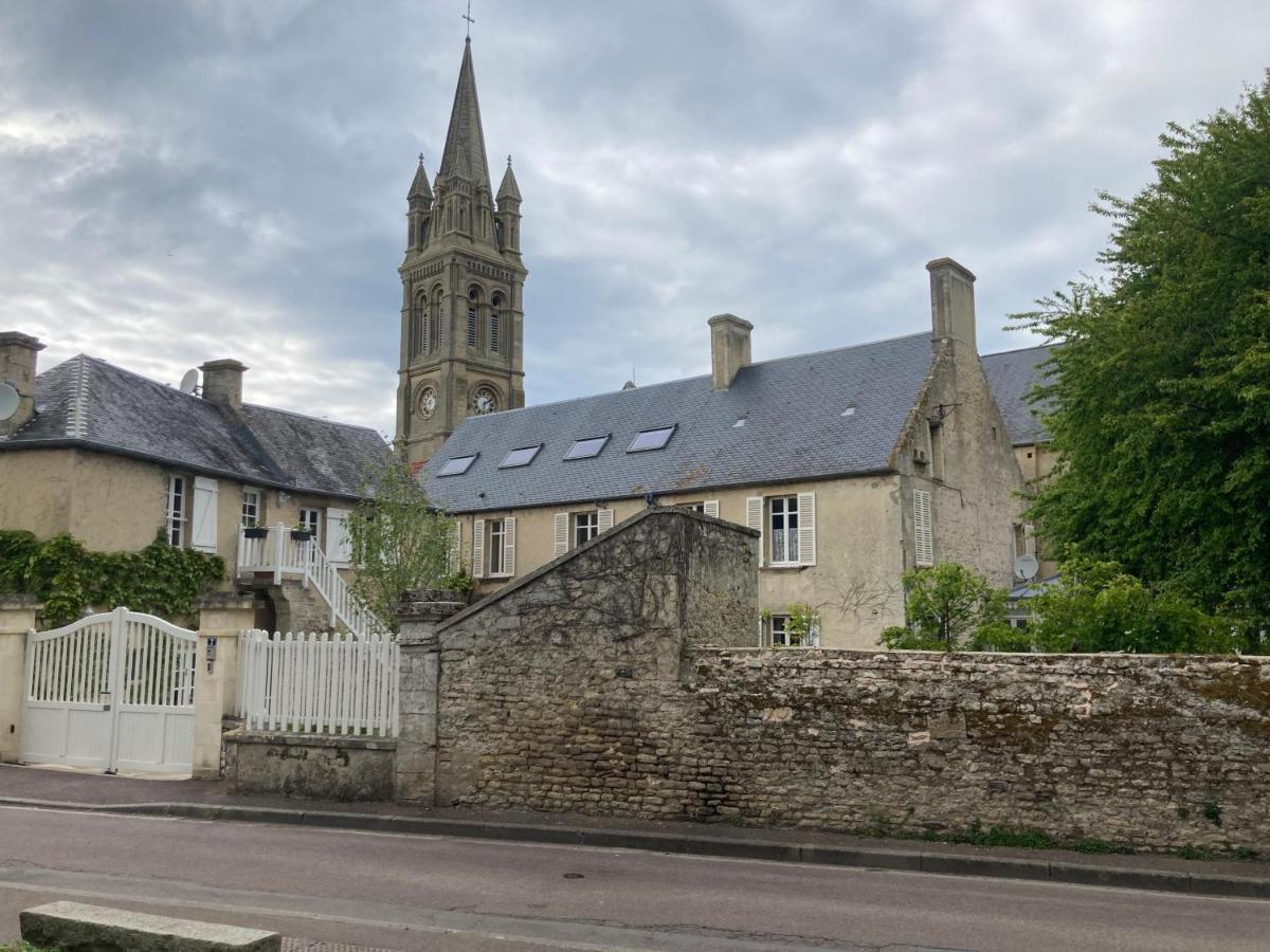 Le Clos De L'Eglise Arromanches-les-Bains Exterior foto